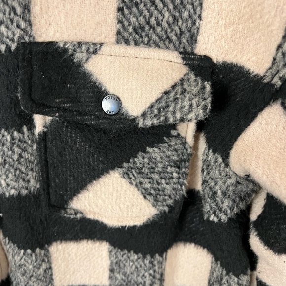 Noisy May Shacket - Picture 4 of 4